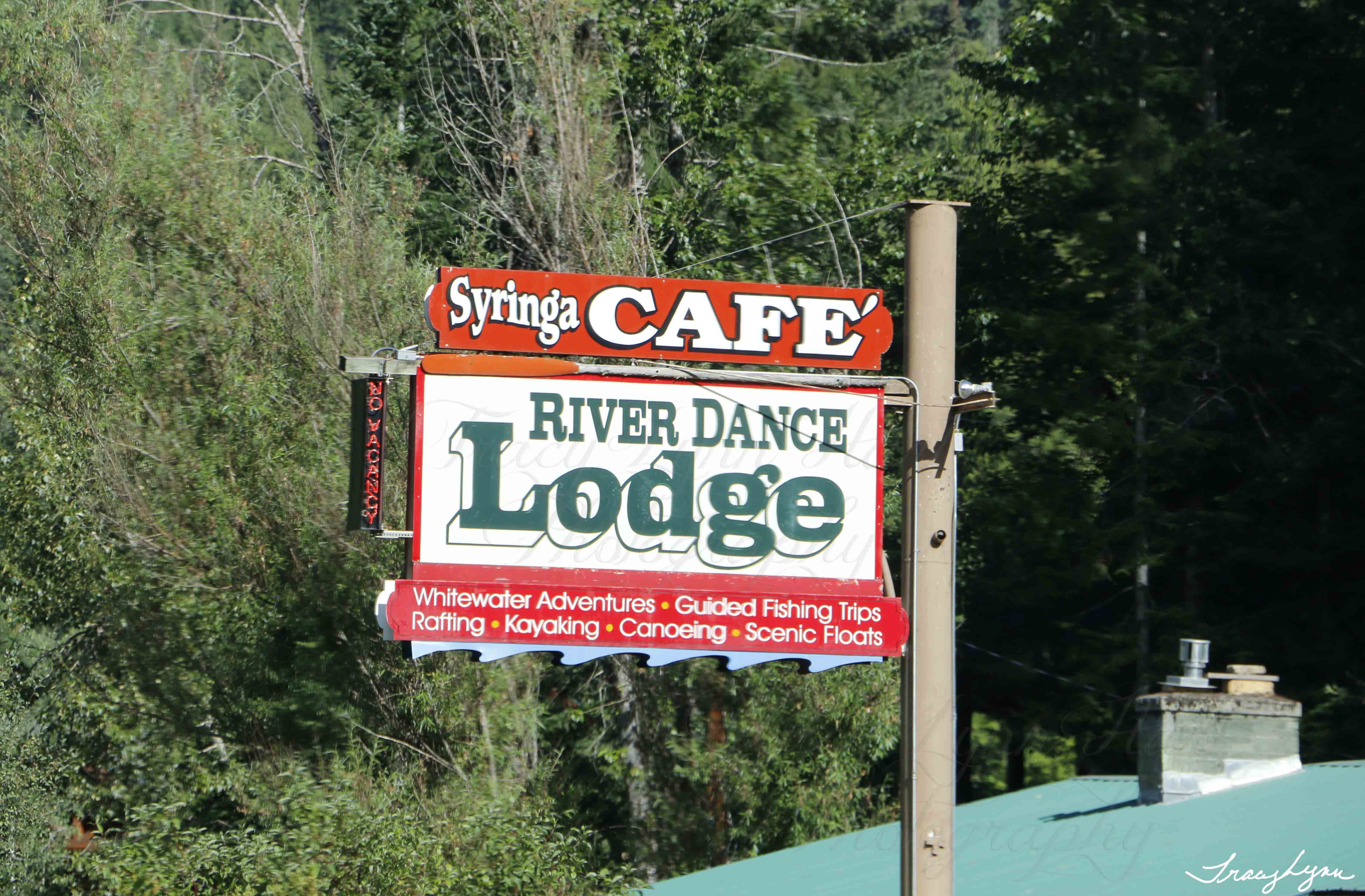 Riverdance Lodge