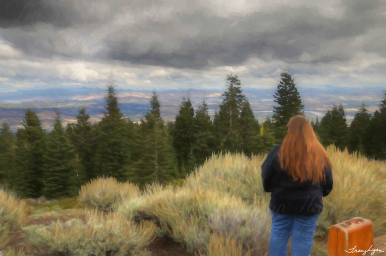 Just a girl and her suitcase 01_01